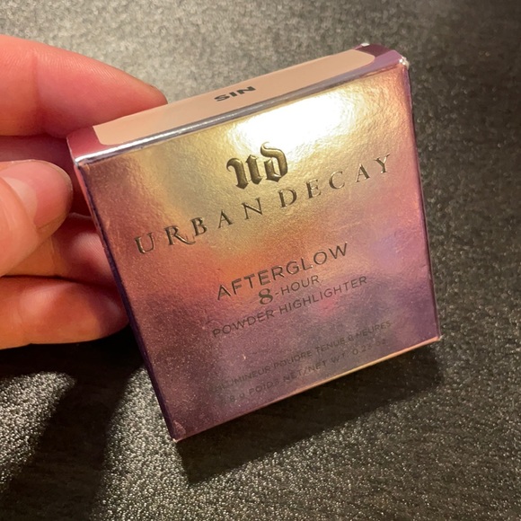 Urban decay afterglow highlighter - Picture 2 of 4